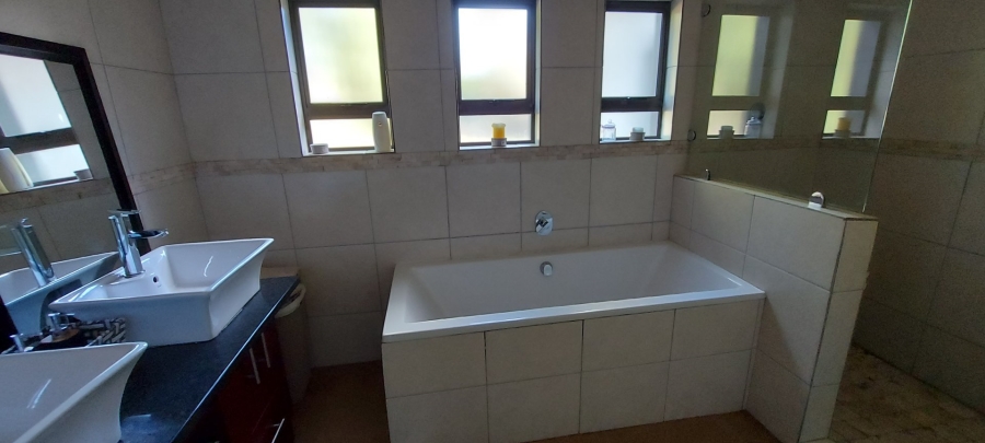 4 Bedroom Property for Sale in Bayswater Free State